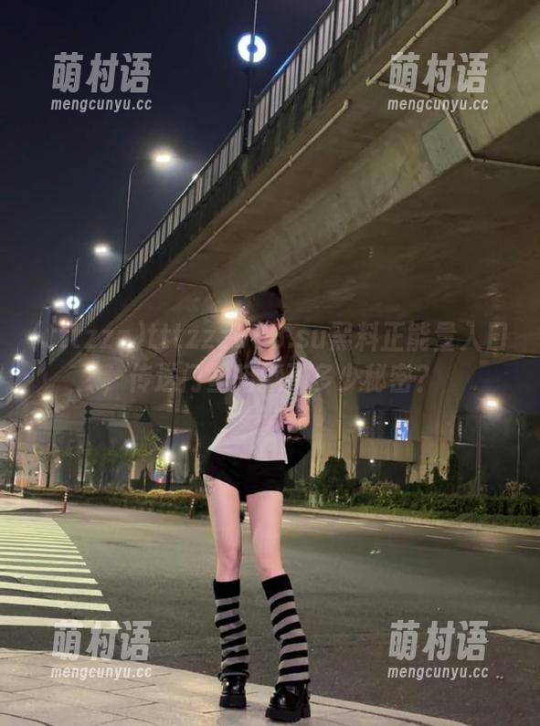 tttzzz668.su黑料正能量入口，传送门里暗藏了多少秘密？-萌村语