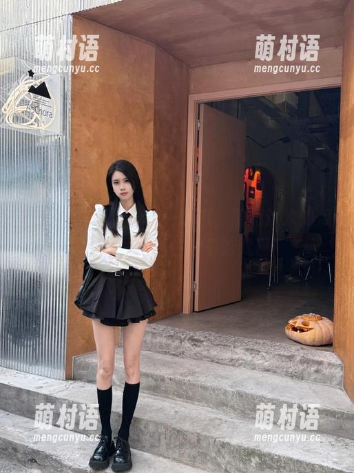 登录五一吃瓜,娜娜这次的瓜真有趣,忍不住想多吃几口!-萌村语 登录五一吃瓜,娜娜这次的瓜真有趣,忍不住想多吃几口!-萌村语