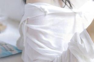 哈哈，娱乐718居然又上线了完整版视频！快下载才能跟上潮流！