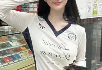 登录“我要吃瓜群”后，发现今天的瓜大到超出你的想象，真是太魔性了！