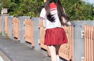 在黑哥扒料上刷到了离谱的安卓八卦，真是大写的尴尬！