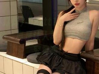 “zztt15.su黑料不打烊”入口直达，真是让人忍不住想戳进去看个究竟啊！