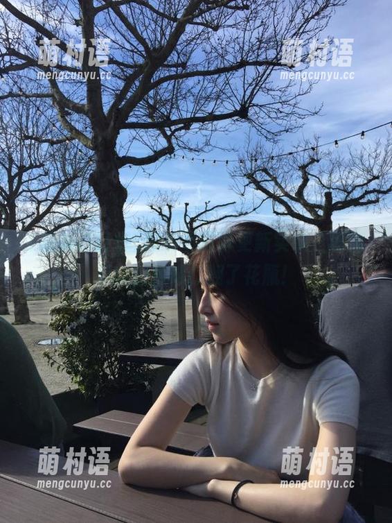 黑料不打烊更新实录,剧情反转快得像打翻了花瓶!-萌村语 黑料不打烊更新实录,剧情反转快得像打翻了花瓶!-萌村语